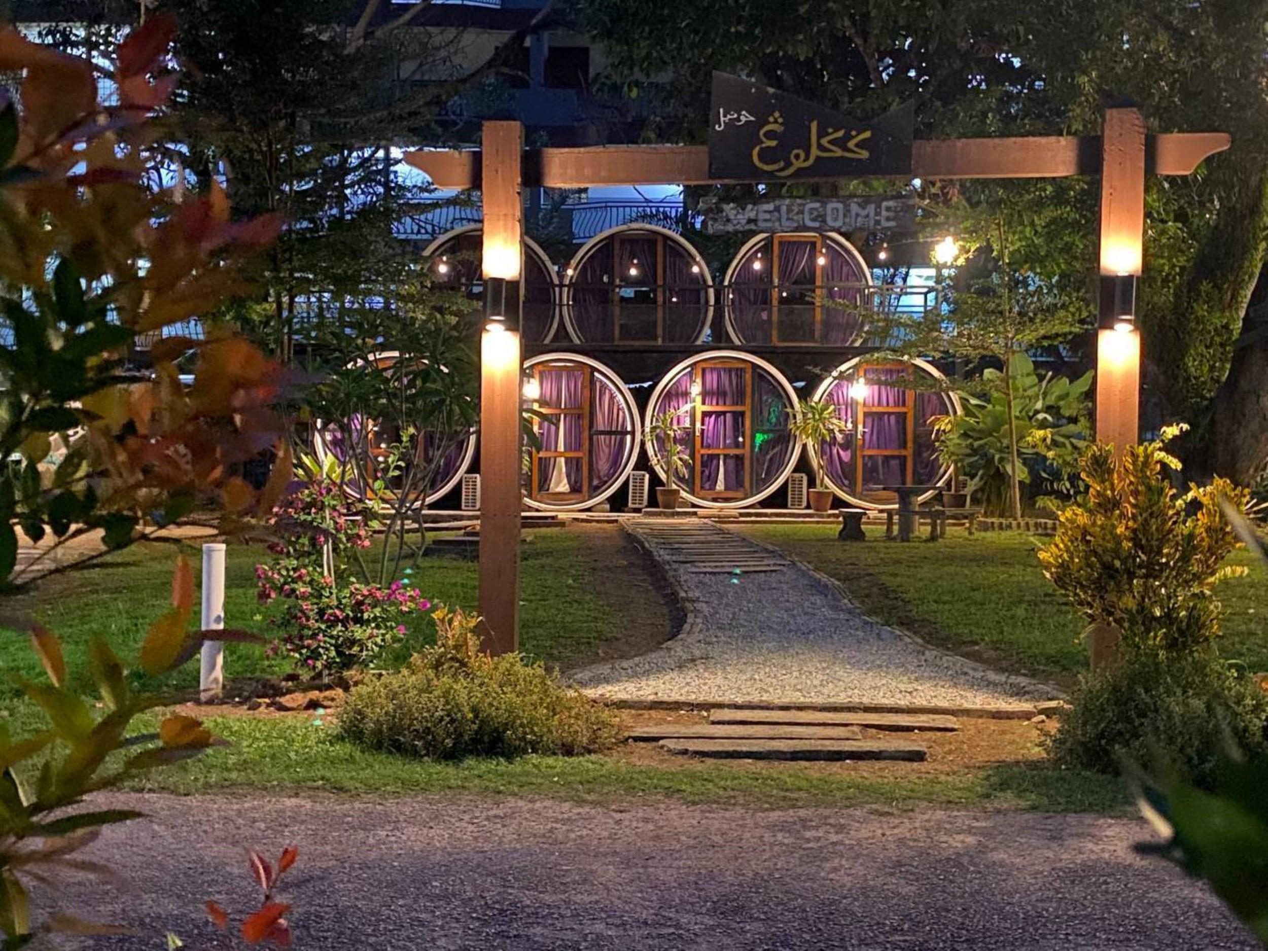 Отель Mango'S Park Порт-Диксон Экстерьер фото